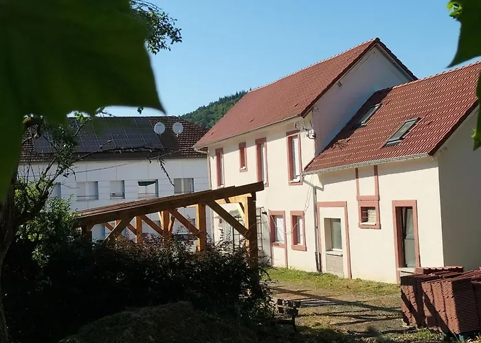 Maison A 8 Min De Saint En Lieu Calme Proche Nature Lacs, Foret, Parcs *